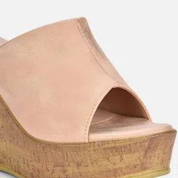 VALIOSAA Peach-Coloured Wedge Peep Toes image 4