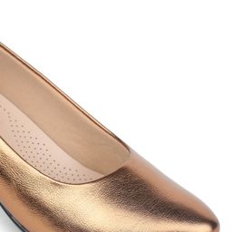 Shezone Textured Block Heel Pumps image 3