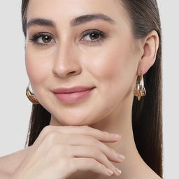 Bohey by KARATCART Gold-Plated Contemporary Half Hoop Earrings image 5