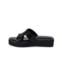 Dapper Feet-Fancy Nancy Textured Open Toe Flatform Heels image 5