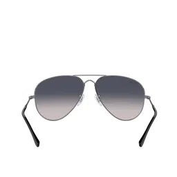 Ray-Ban Unisex Aviator Sunglasses with Polarised Lens image 5