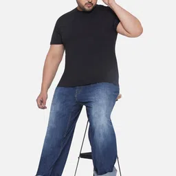 Santonio Men PLus Size Clean Look Light Fade Stretchable Jeans image 5