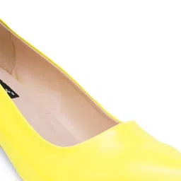 Sherrif Shoes Pointed Toe Block Pumps image 4