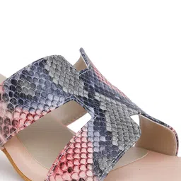 Misto Peach-Coloured & Grey Textured Block Heels image 3