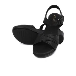 TRASE Textured Wedge with Buckles image 4