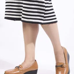 THE WHITE POLE Block Flatform Heel Mules image 3