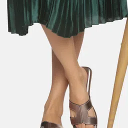 Monrow Women Gunmetal-Toned Open Toe Flats-97