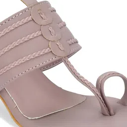 CLOG LONDON Textured Block Heels image 4