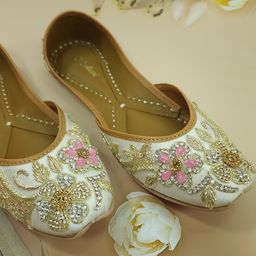 Fulkari Ethnic Embellished Square Toe Leather Mojaris-58