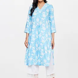 Global Desi Women Floral Printed Regular Sleeves Kurta-picture-41