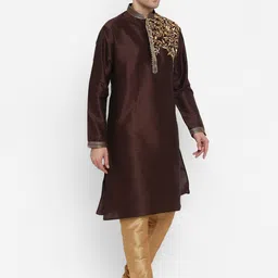 ROYAL KURTA Floral Embroidered Thread Work Straight Kurta-image-23