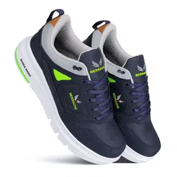 BERSACHE Men Lightweight Canvas Non-Marking Running Shoes image 4