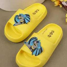 Kids Ville Boys Batman Printed Sliders-picture-15