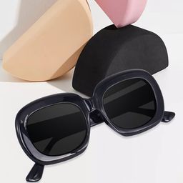 Peter Jones Eyewear Unisex Oversized Sunglasses with Polarised Lens 3364B-23
