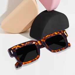 Peter Jones Eyewear Unisex Oversized Sunglasses with Polarised Lens 3803B-41