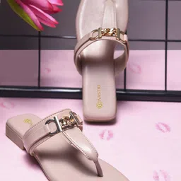 DIVASTRI Women Colourblocked Ethnic Open Toe Flats with Tassels-image-21