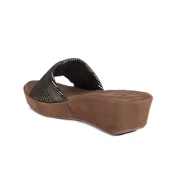 Inc 5 Textured Open Toe Wedge Heels image 2