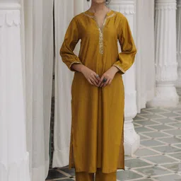 anayna Mandarin Collar Sequinned Straight Kurta with Trousers-picture-49