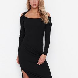 Trendyol Women Black Off-Shoulder Bodycon Dress-picture-10