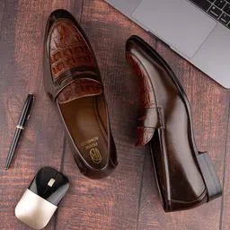 FRANKROMELLO Men Textured Formal Loafers-picture-44