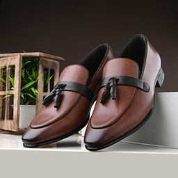 INVICTUS Men Textured Comfort Formal Tassel Loafers-image-8