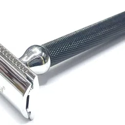 DOUBLE EDGE BRASS SAFETY RAZOR (T8001-CC) CLOSE COMB, Men-3
