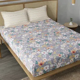 CHHAVI INDIA Purple & White Floral Ultra Soft 210 TC King Bedsheet with 2 Pillow Covers-image-88