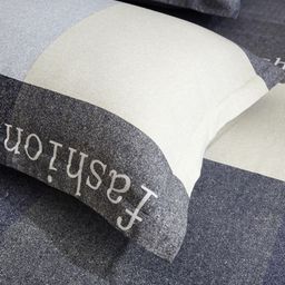 JC HOME Grey & Cream Geometric Printed 220 TC Single Bedsheet With 2 Pillow Covers image 4