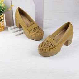 Metro Textured Round Toe Block Heeled Pumps-10