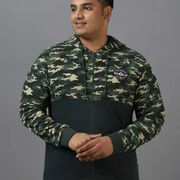 Urbano Plus Men Camouflage Print Hooded Sweatshirt-50