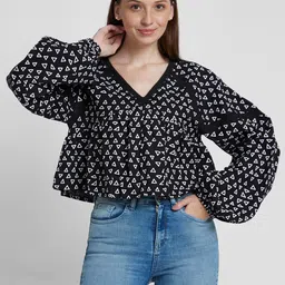 SPYKAR Geometric Printed V-Neck Puff Sleeves Cotton Regular Top-image-71
