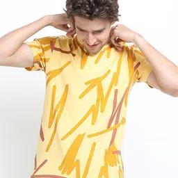 HIGHLANDER Men Yellow Typography Printed Slim Fit T-shirt-picture-31