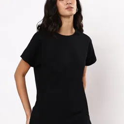 Bewakoof Women Black Solid Pure Cotton T-shirt-image-69