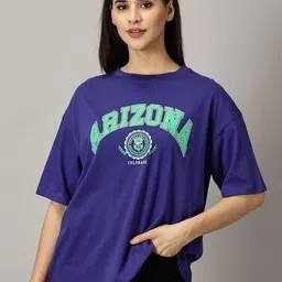 THE HOLLANDER Typography Printed Drop Shoulder Sleeves Cotton Oversized T-shirt-image-10