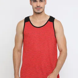 Masculino Latino Men Rust Colourblocked Hood T-shirt-image-9