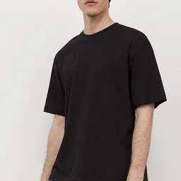 HM Men Black Solid Relaxed Fit Cotton Pure Cotton T-shirt-image-29