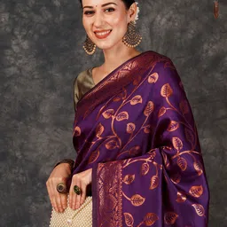 KALINI Woven Design Zari Silk Blend Banarasi Saree-picture-24