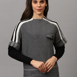 Campus Sutra Women Black & White Checked Pullover Woolen sweater-image-39