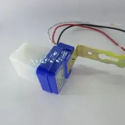 Real Instruments 220 Volt Auto Day/Night On-Off Sensor Switch Pack Of 2 Smart Switch image 2