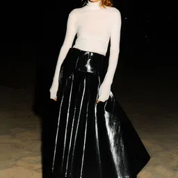 H&M Flared Coated Skirt-picture-49