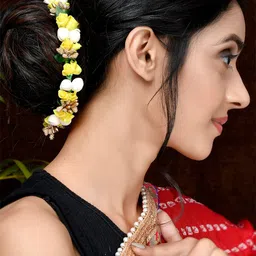 Silvermerc Designs Women Yellow & White Embellished Hair Accessory-image-90