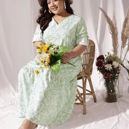 CURVY STREET Green Floral Printed V-Neck Flared Fit & Flare Dress-image-24