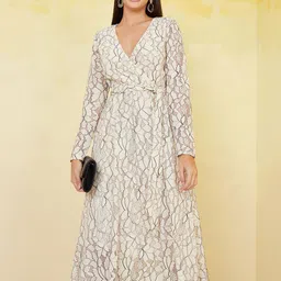Styli Self Design Lace Insert Midi Wrap Dress With Belt Detail-picture-8