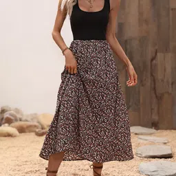 StyleCast x Revolte Printed Fit and Flare Midi Dress-image-7