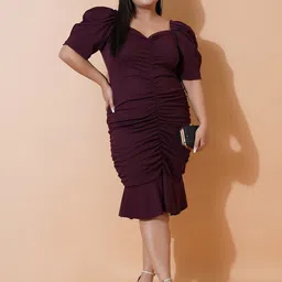 U&F Beyond Plus Size Sweetheart Neck Puffed Sleeves Ruched Sheath Midi Dress-image-90