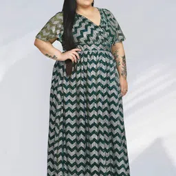 wild U Plus Size Geometric Printed Flared Sleeves Sequined Net Fit & Flare Maxi Dress image 3