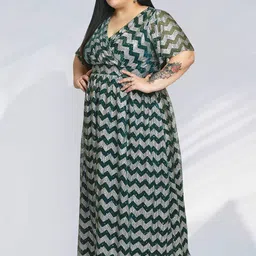 wild U Plus Size Geometric Printed Flared Sleeves Sequined Net Fit & Flare Maxi Dress image 4