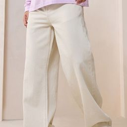 Bewakoof Men Wide Leg High-Rise Clean Look Light Fade Organic Cotton Baggy Jeans-image-9