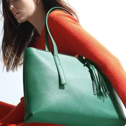 Vero Moda Oversized Structured Shoulder Bag with Tasselled-55