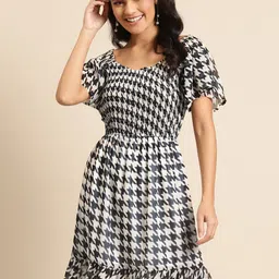 DODO & MOA Women Black & Off-White Printed A-Line Dress With Smock Detail-picture-22
